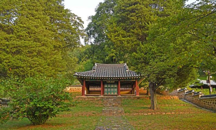 영모전 - 비운의 왕 [단종]을 기리는 공간